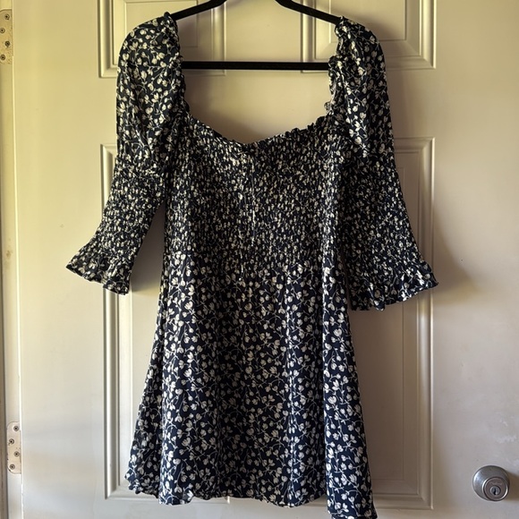 SALE👗50% OFF! Reformation Loulou dress - Picture 4 of 12